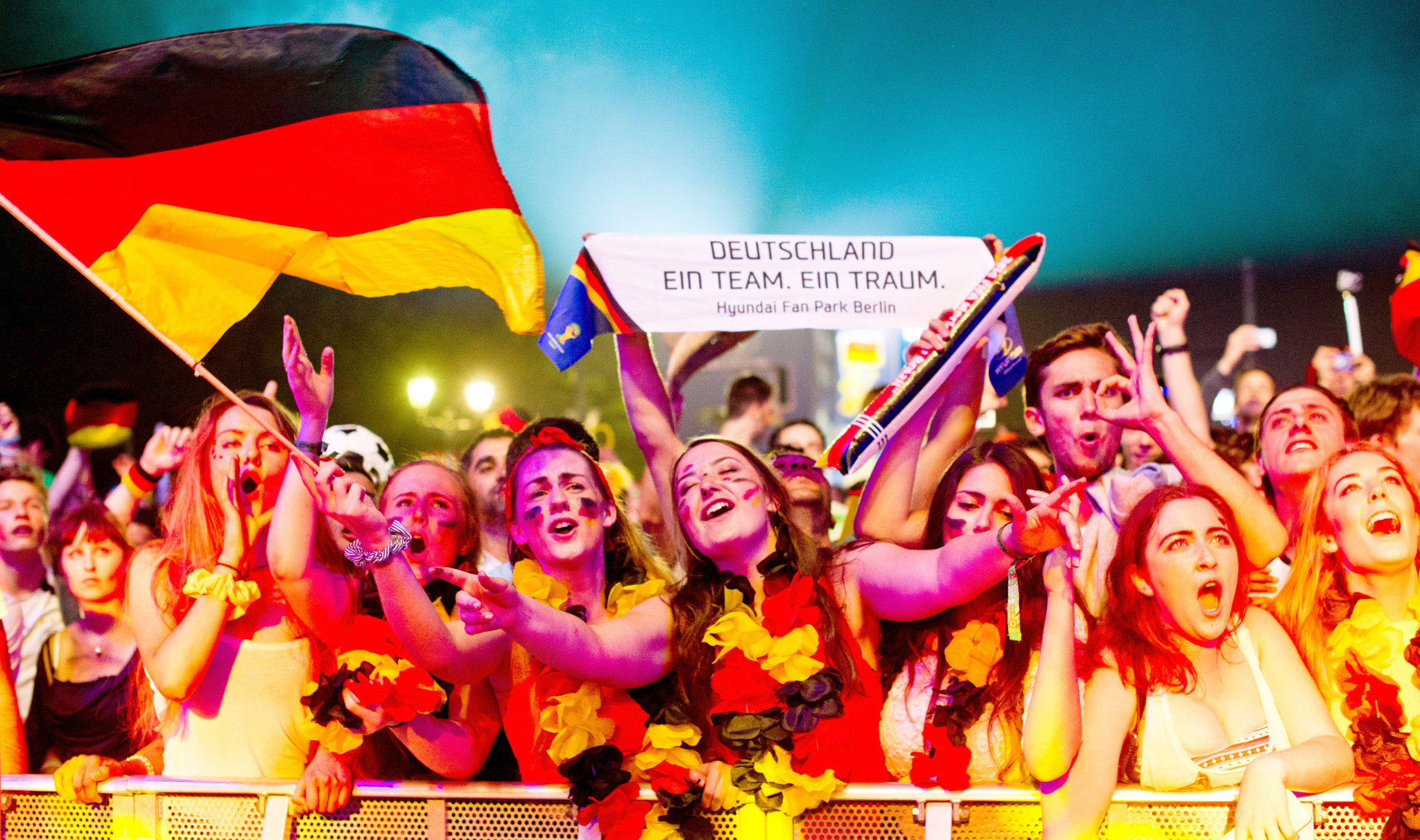 Ein Land trägt Trauer - WM-Halbfinale 2014 Belo Horizonte Ein Land trägt Trauer - WM-Halbfinale 2014 Belo Horizonte