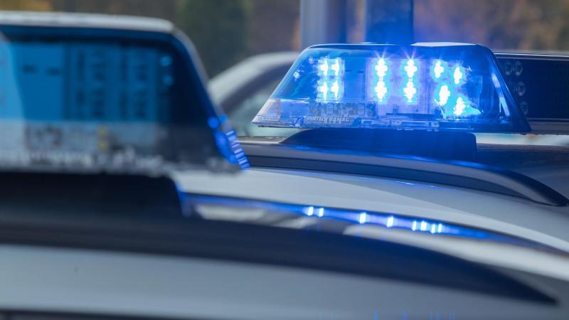 Köln: Giftanschlag geplant? - 29-Jähriger festgenommen Köln: Giftige Stoffe in Wohnung? - 29-Jähriger festgenommen