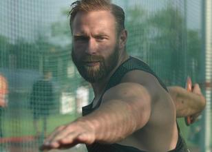 Diskuswurf-Olympiasieger Robert Harting hegt trotz eines Sehnenanrisses kei... weiterlesen
