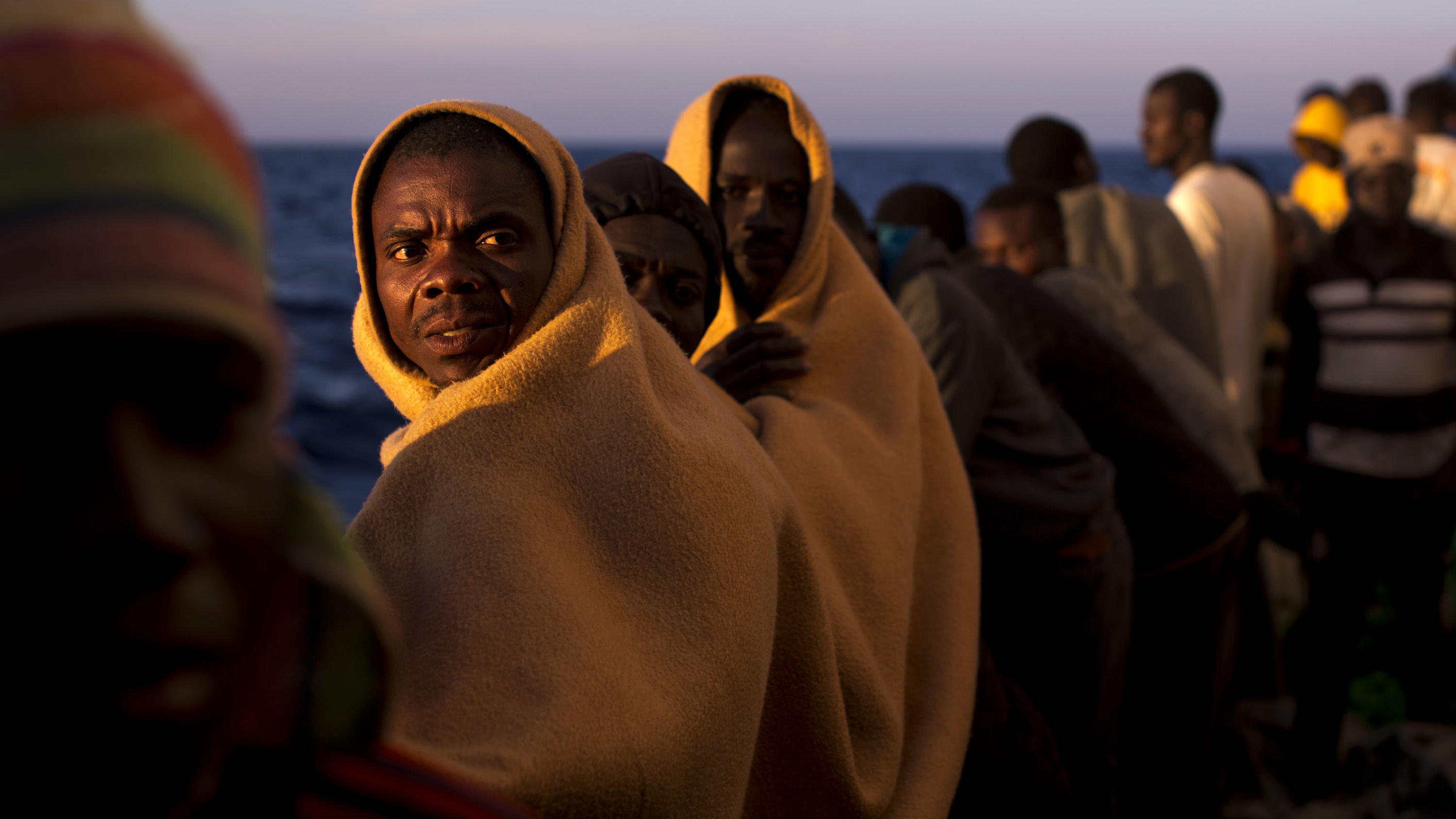 Frontex-Chef warnt: Neue Hauptroute für Flüchtlinge über Spanien Mittelmeer: Libysche Flüchtlinge gerettet