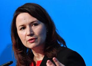 Umweltministerin Anja Siegesmund (Grüne) will mit Landesgeld Projekte unter... weiterlesen