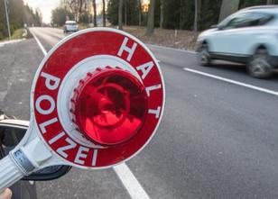 Bei erneuten Kontrollen auf der unfallträchtigen Autobahn 2 bei Hannover ha... weiterlesen