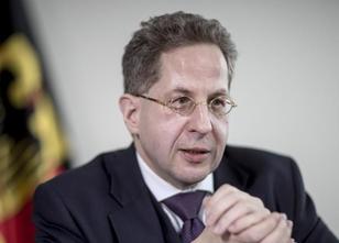 Um 17.49 Uhr ist die Koalition vorerst mal wieder gerettet.Per E-Mail teile... weiterlesen