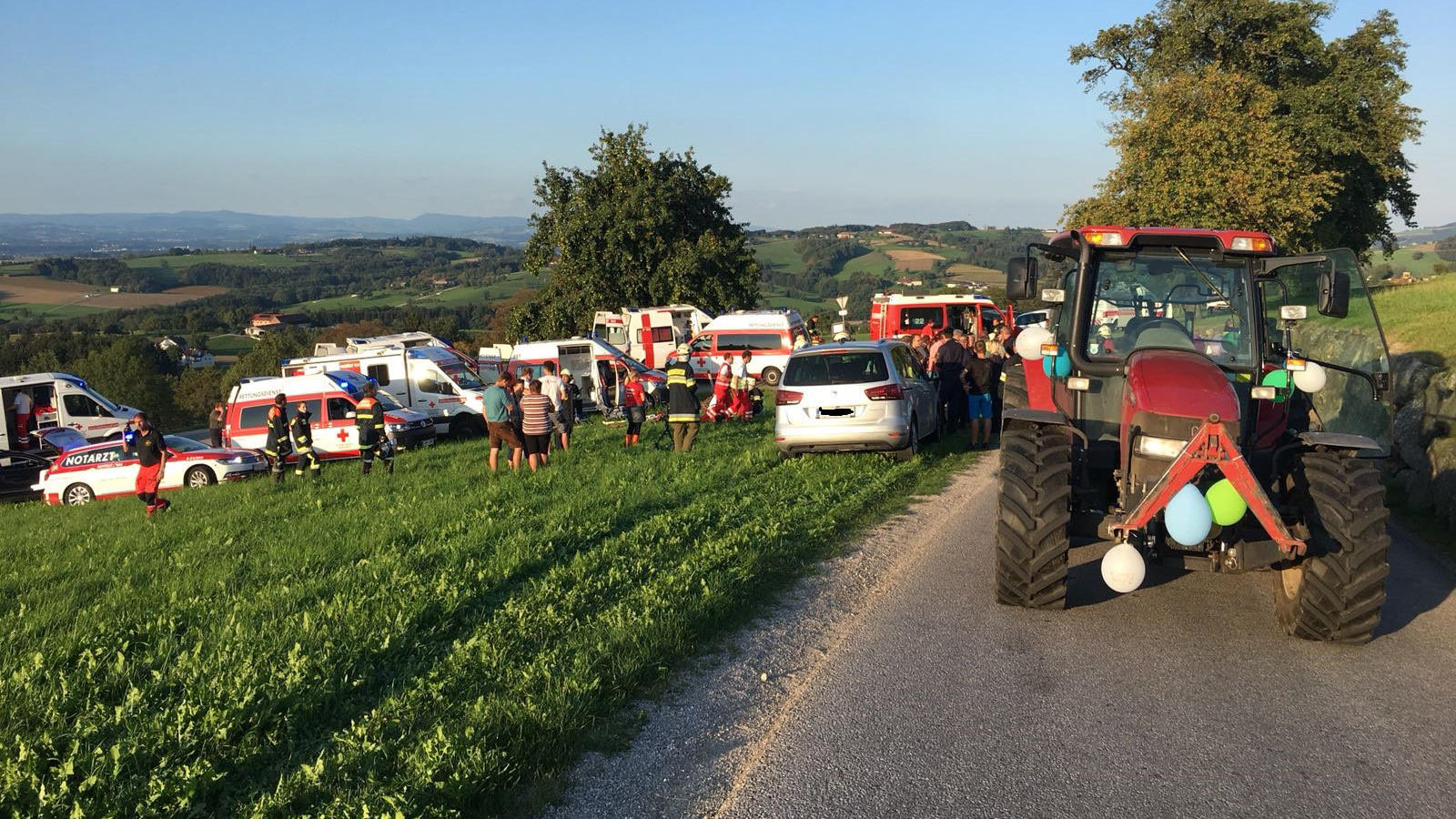 Österreich: Braut (26) stirbt bei Traktorunglück am Polterabend Braut stirbt durch Traktor-Unfall