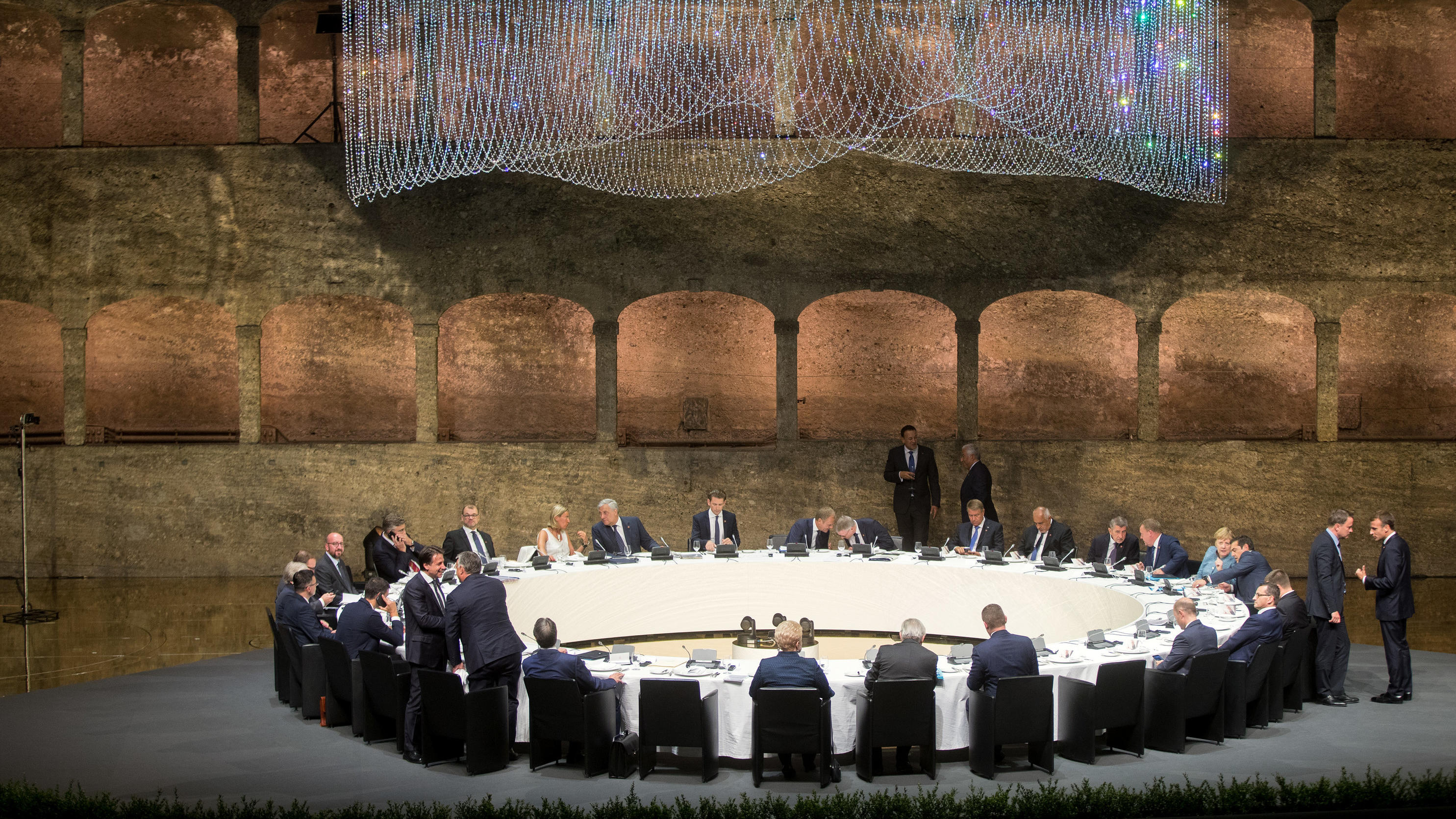 EU-Regierungschefs treffen sich in Salzburg: Die Fronten sind verhärtet Informeller EU-Gipfel in Salzburg