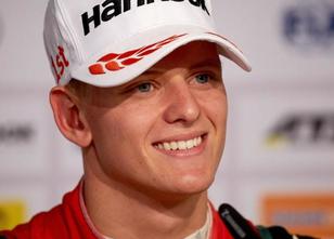 Rennfahrer Mick Schumacher ist in der Formel 3 auch bei schwierigen Bedingu... weiterlesen