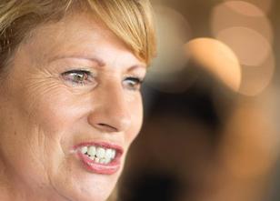 Sachsens Integrationsministerin Petra Köpping (SPD) fordert einen weiterlesen
