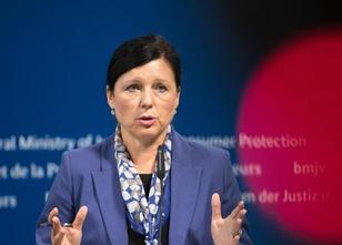 Angesichts der fremdenfeindlichen Aufmärsche in Chemnitz hat EU-Justizkommi... weiterlesen