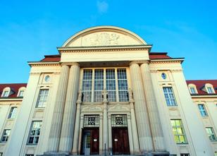 Wegen illegalen Handels mit Dopingmitteln, schweren Betrugs und schweren Di... weiterlesen