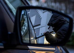 Diebe stehlen in Sachsen immer öfter Luxusautos. Das geht aus einem am Mont... weiterlesen