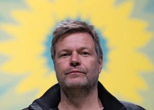 Grünen-Chef Robert Habeck regt an, das umstrittene Hartz-IV-System abzuscha... weiterlesen