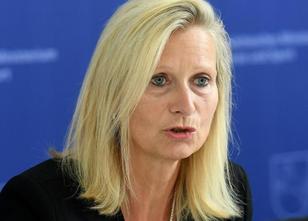 Die mögliche Enttarnung eines V-Mannes des Verfassungsschutzes, der als Stu... weiterlesen