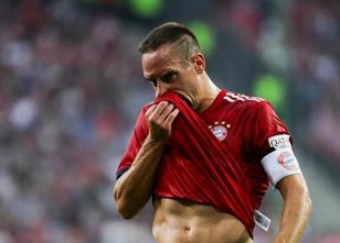 Franck Ribéry hat sich einem Medienbericht zufolge nach seiner Auseinanders... weiterlesen