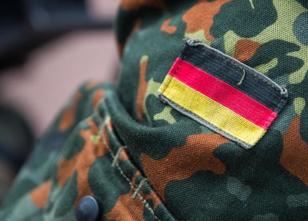 Bundesfinanzminister Olaf Scholz (SPD) setzt sich für eine längere Dienstze... weiterlesen