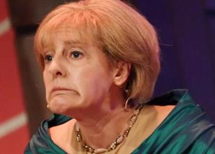 Die Merkel-Parodistin Antonia von Romatowski ist weiterlesen