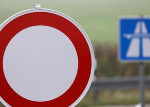 Wegen Ausbauarbeiten wird die Autobahn 7 zwischen dem Autobahndreieck Walsr... weiterlesen