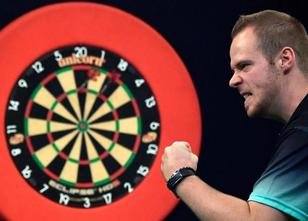 Der beste deutsche Darts-Profi Max Hopp hat bei der WM in London die dritte... weiterlesen
