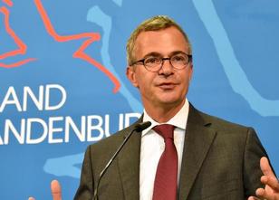Der ehemalige Brandenburger Wirtschaftsminister Albrecht Gerber (SPD) will ... weiterlesen