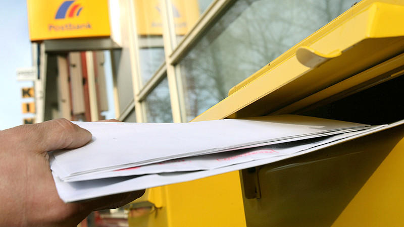 Stiftung Warentest: Das können Sie bei Ärger mit der Post tun Normale Briefe sind nicht versichert.