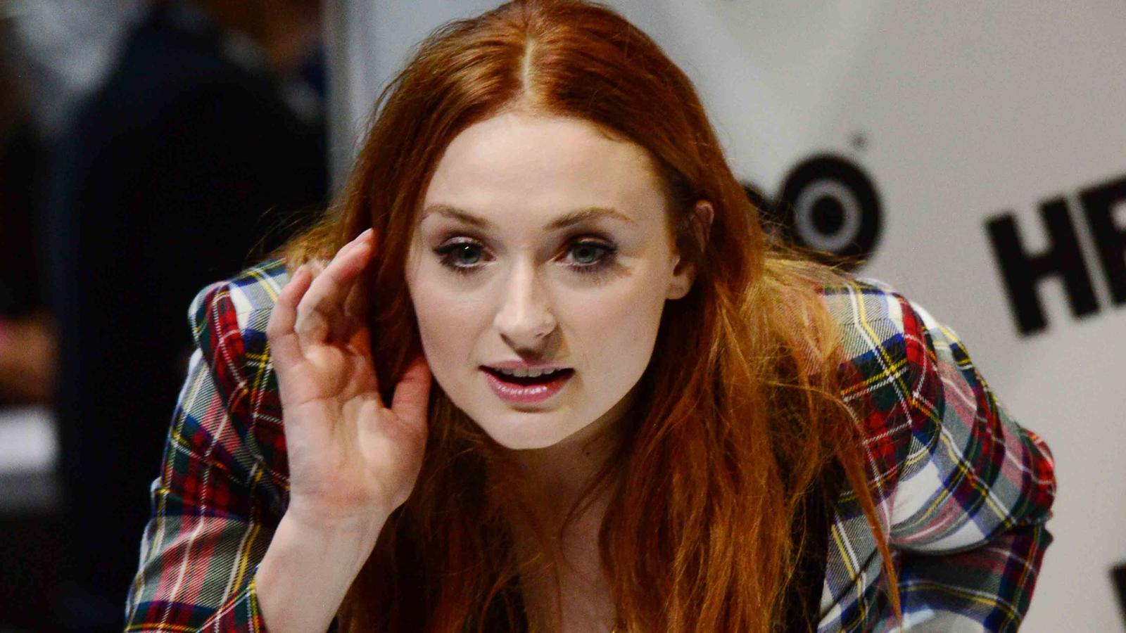Ist Sophie Turners neues Tattoo ein Spoiler auf das "Game of Thrones"-Finale? Sophie Turner: Spoilert ihr neues Tattoo das "Game of Thrones"-Ende?