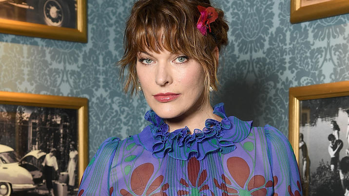 Herzerwärmend: Milla Jovovich unterstützt kranken deutschen Jungen Herzerwärmend: Milla Jovovich unterstützt kranken deutschen Jungen