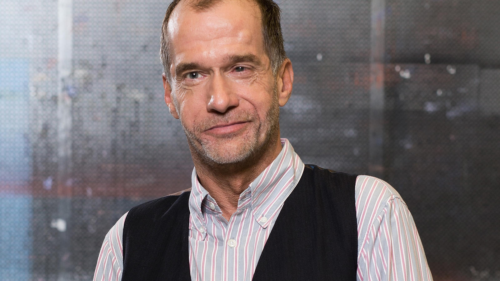 Krebs- und HIV-Diagnose gleichzeitig: Georg Uecker über seine schwersten Stunden Georg Uecker