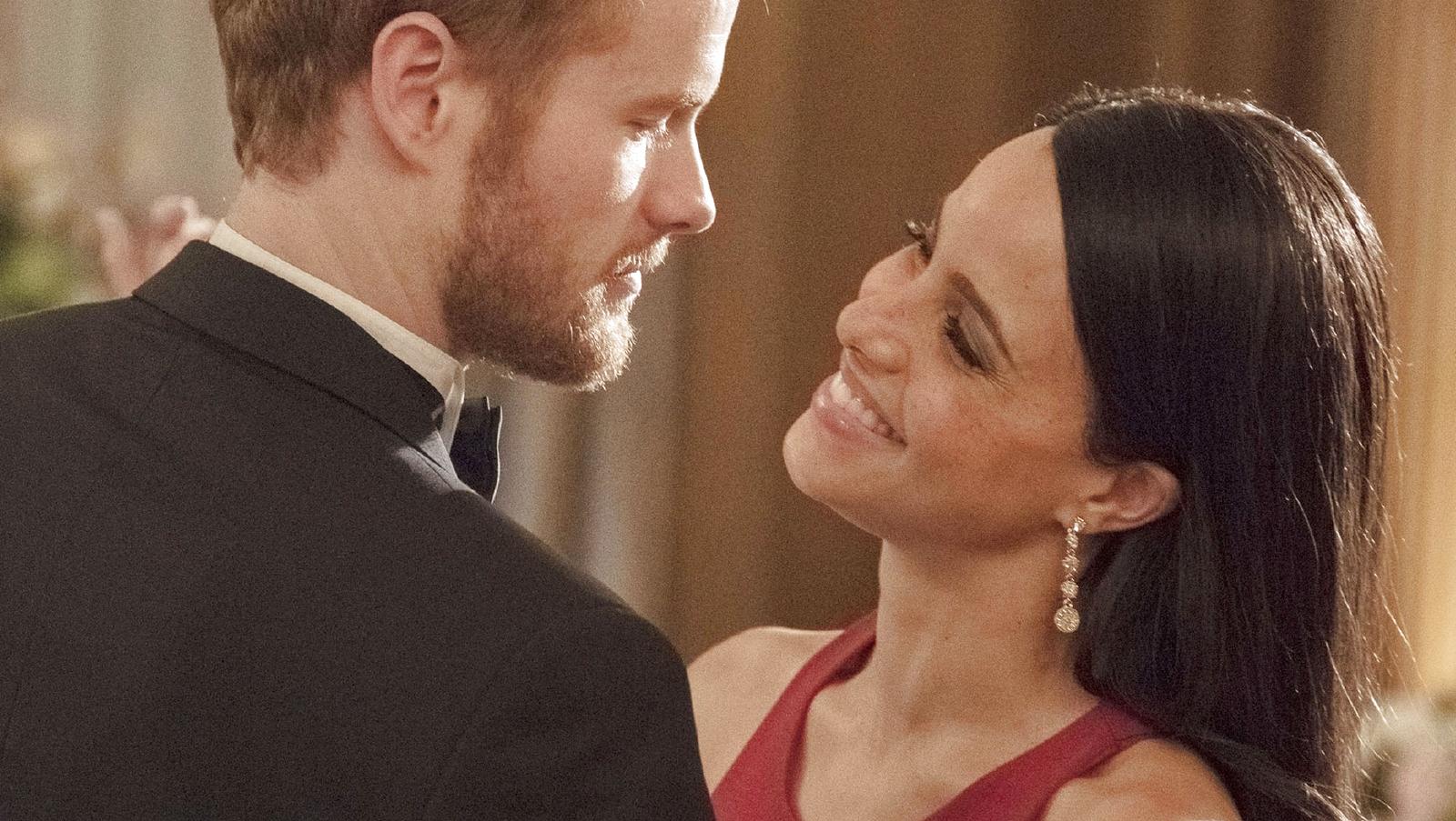 'Harry & Meghan - Eine königliche Romanze': Film zeigt, wie alles begann Harry & Meghan - Eine königliche Romanze: Murray Fraser und Parisa Fitz-Henley spielen das Traum-Paar