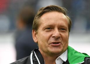 96-Boss Martin Kind hat ein Machtwort gesprochen: Sportdirektor Horst Heldt... weiterlesen