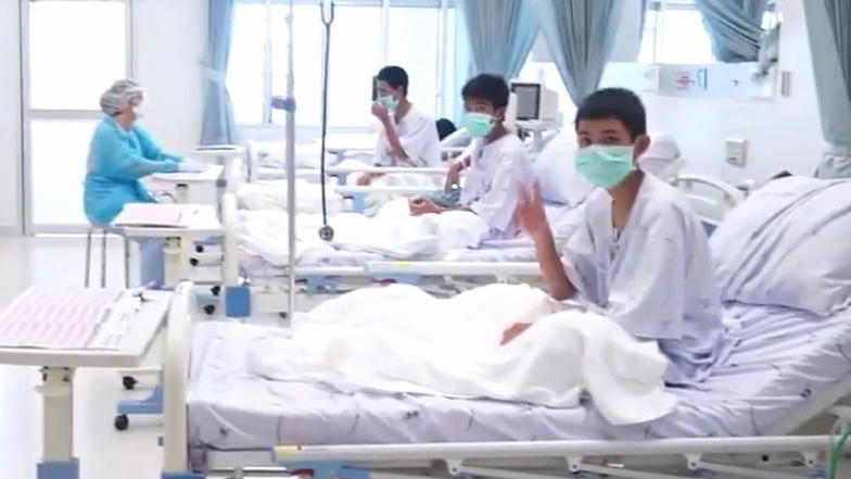 Thailand: So geht es den geretteten Jungs jetzt Thailand: So geht es den geretteten Jungs jetzt