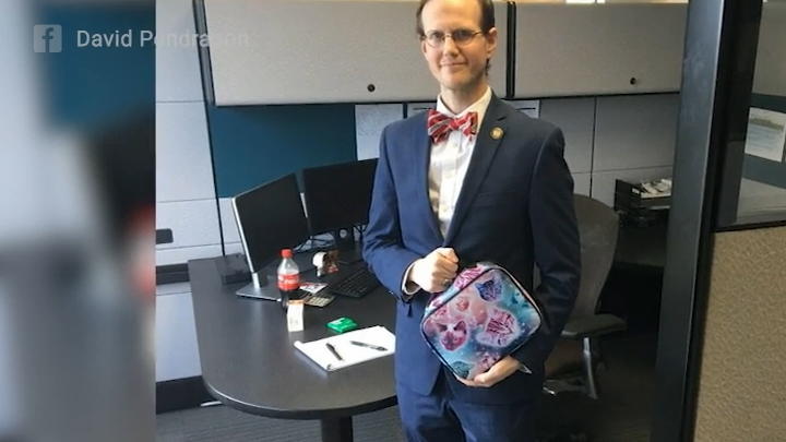 Kätzchen-Lunchbox wird zum Symbol gegen Mobbing Kätzchen-Lunchbox wird zum Symbol gegen Mobbing