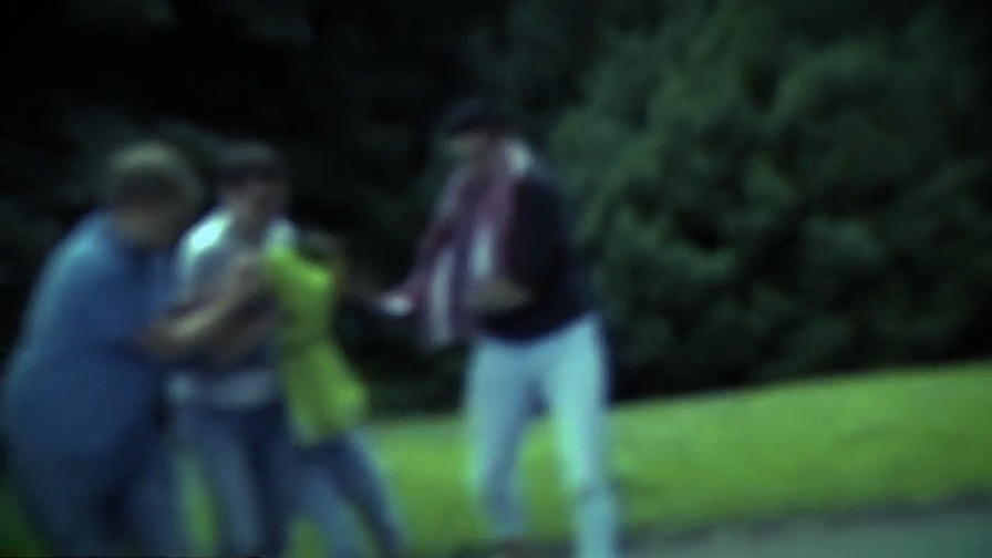 13-Jährige von acht Jugendlichen vergewaltigt 13-Jährige von acht Jugendlichen vergewaltigt