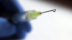 Peniskrebs verhindern: Eine HPV-Impfung hilft allen Peniskrebs verhindern: Eine HPV-Impfung hilft allen