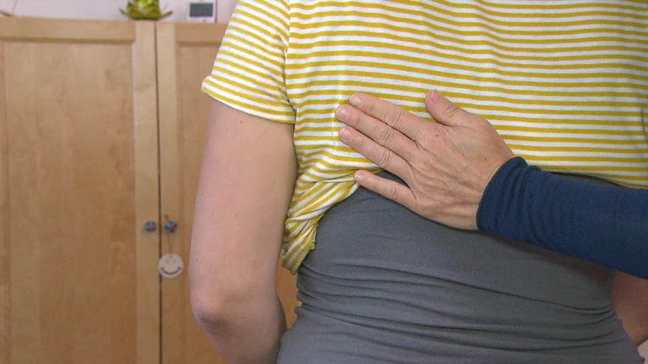 Hilft die Dorn-Therapie gegen Rückenschmerzen Hilft die Dorn-Therapie gegen Rückenschmerzen