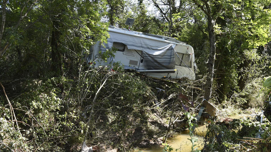 Unwetter überraschen deutsches Camp in Frankreich Unwetter überraschen deutsches Camp in Frankreich