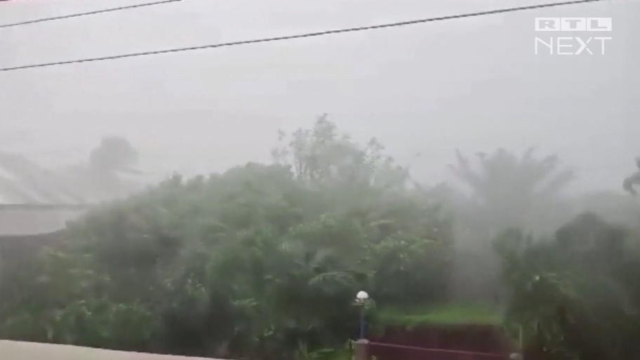 Supertaifun "Mangkhut" trifft auf Philippinen Supertaifun "Mangkhut" trifft auf Philippinen