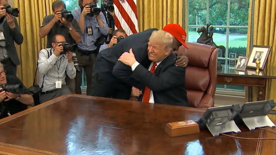 Kanye West zu Besuch bei Donald Trump Kanye West zu Besuch bei Donald Trump