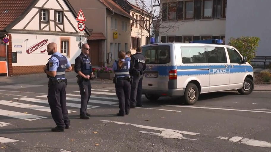 Schüsse in Kirchheim: Mutter und Sohn tot Schüsse in Kirchheim: Mutter und Sohn tot