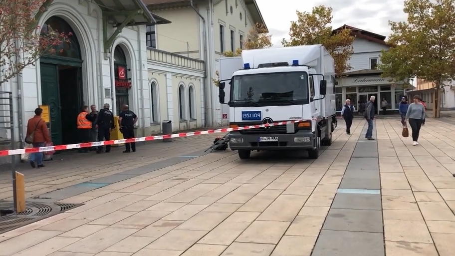 Weimar: Waffe und Munition in Schließfach gefunden Weimar: Waffe und Munition in Schließfach gefunden